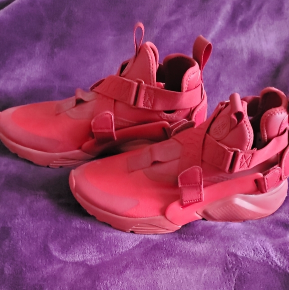 Nike Huaraches - Picture 2 of 6